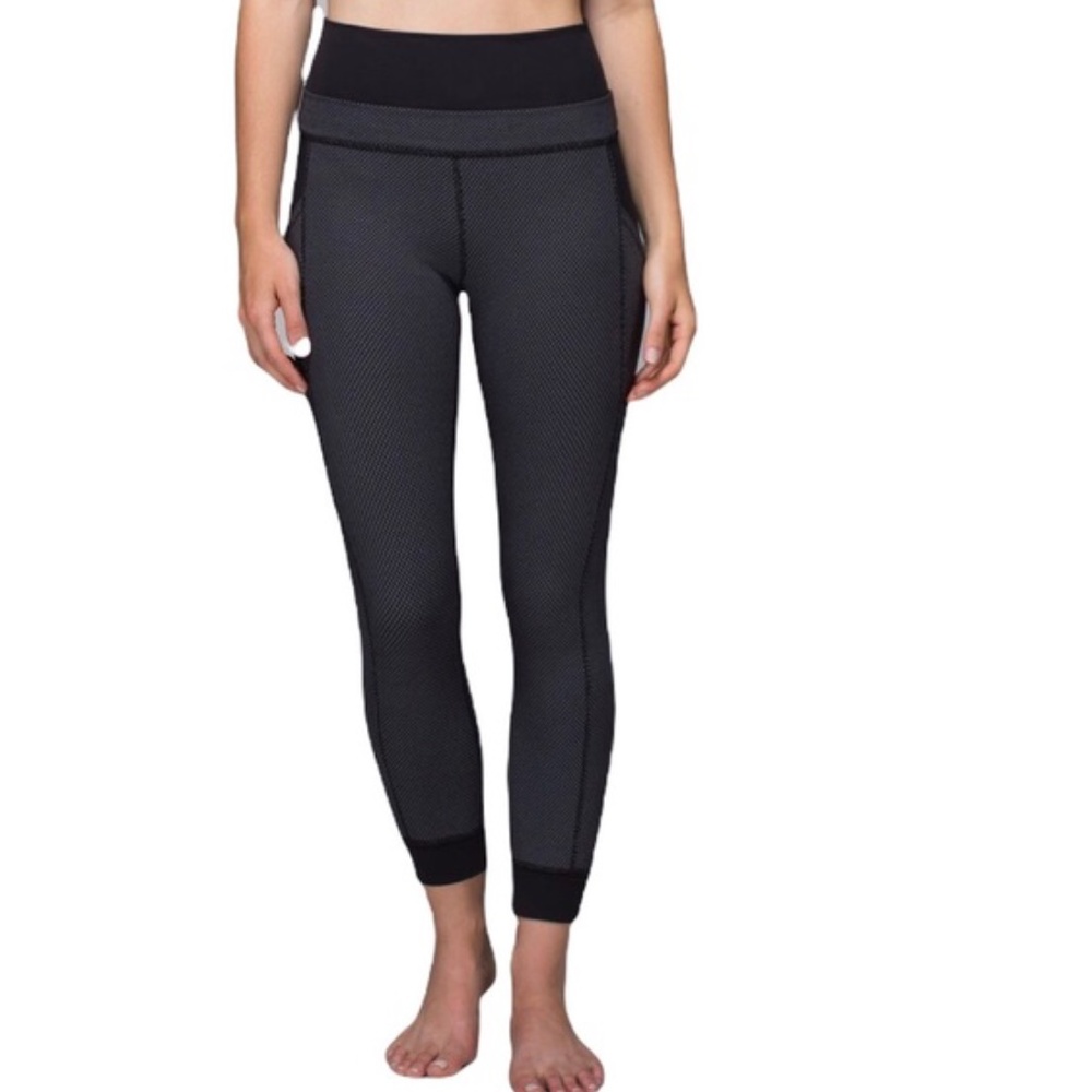 Lululemon En Route Crop